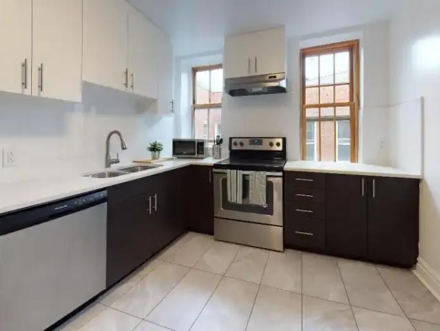 2 Bedroom Apartment Montreal QC 104824281