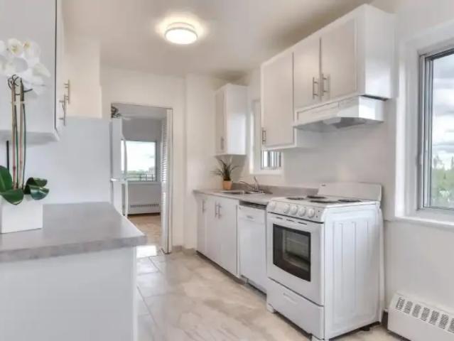 2 Bedroom Apartment Montreal QC 105308348