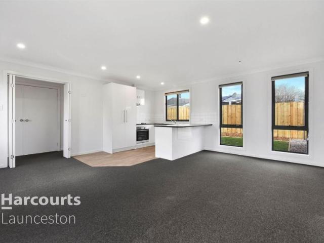 2 Bedroom Apartment Mowbray TAS 106068530