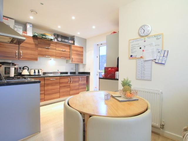 2 Bedroom Apartment, Norstead Place, London SW15