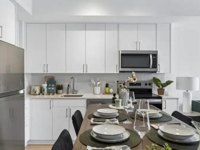 2 Bedroom Apartment North York ON 104991299