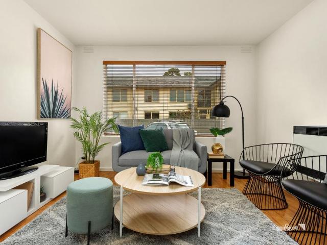2 Bedroom Apartment Northcote VIC 103490385