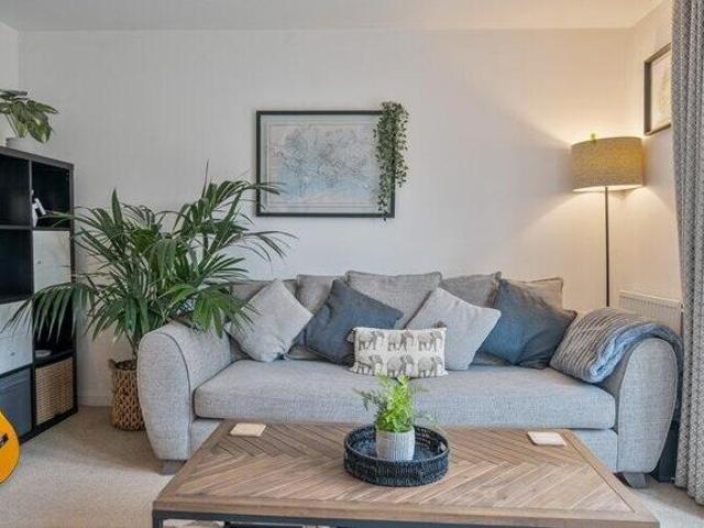 2 Bedroom Apartment Nottingham Nottinghamshire 101931542