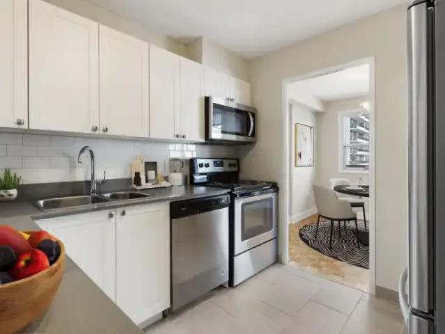 2 Bedroom Apartment Ottawa ON 103410264