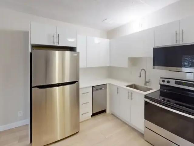 2 Bedroom Apartment Ottawa ON 103694682