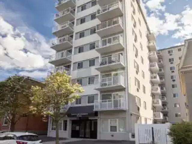 2 Bedroom Apartment Ottawa ON 103958484
