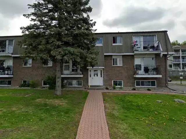 2 Bedroom Apartment Ottawa ON 104434167