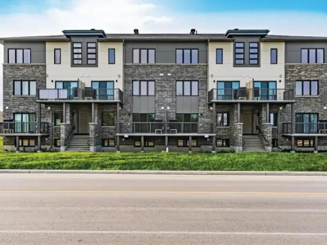 2 Bedroom Apartment Ottawa ON 104711179