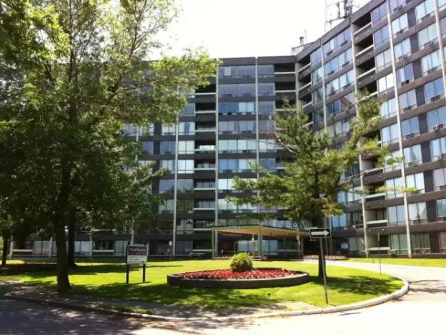 2 Bedroom Apartment Ottawa ON 104876270