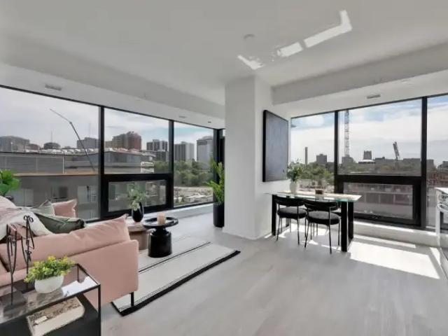 2 Bedroom Apartment Ottawa ON 105087448