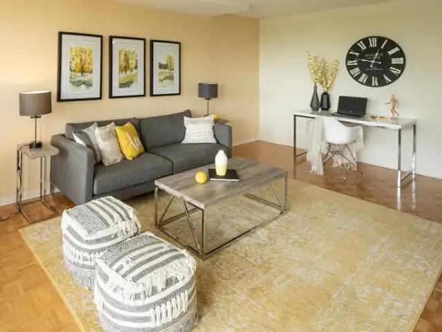 2 Bedroom Apartment Ottawa ON 105247814