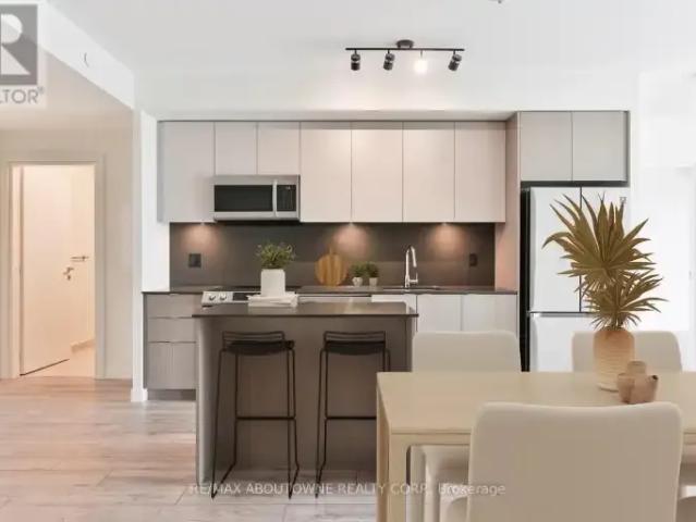 2 Bedroom Apartment Oakville ON 105004986