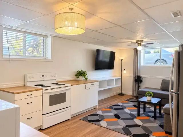 2 Bedroom Apartment Olds AB 106181317