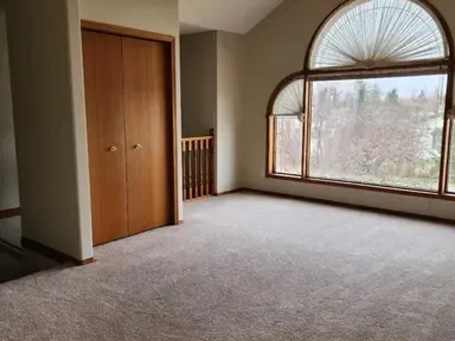 2 Bedroom Apartment Olds AB 103541713