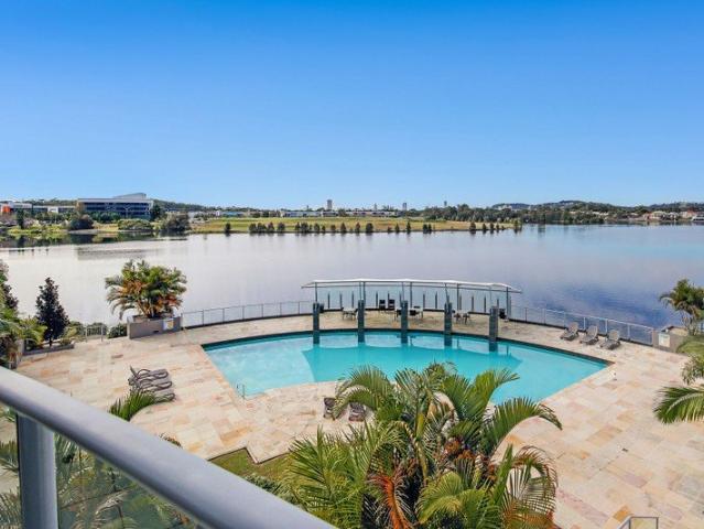 2 Bedroom Apartment at The Cape, Varsity Lakes