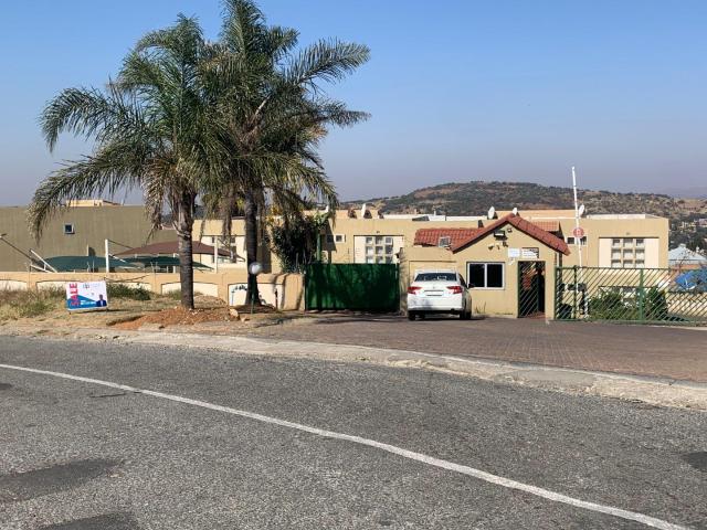 2 bedroom apartment available for rental