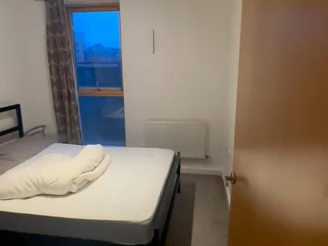 2 bedroom apartment available in St James Quay