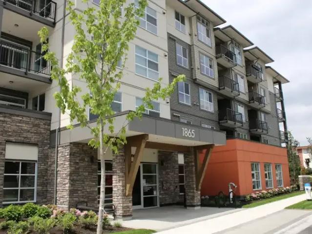 2 Bedroom Apartment Abbotsford BC 106031047