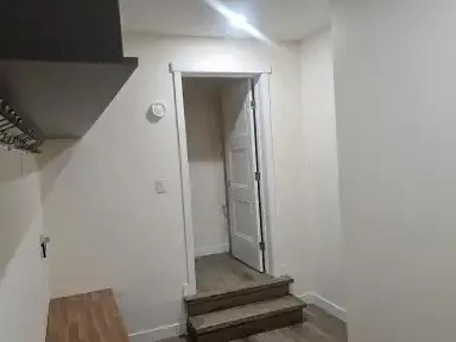 2 Bedroom Apartment Airdrie AB 105167412