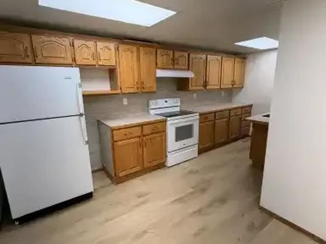2 Bedroom Apartment Airdrie AB 105643280