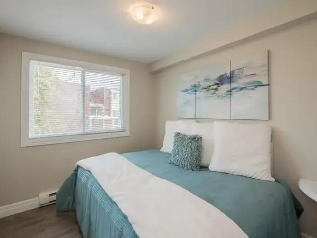 2 Bedroom Apartment Amherstview ON 94754393