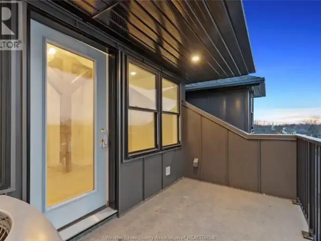 2 Bedroom Apartment Amherstburg ON LS100443365