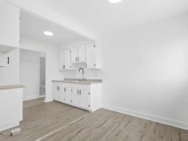 2 Bedroom Apartment Anjou QC 104753062