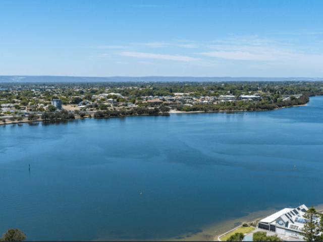 2 Bedroom Apartment APPLECROSS WA 105121637