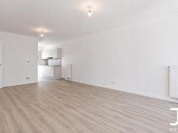 2 bedroom apartment Busselenberg Park