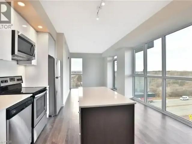 2 Bedroom Apartment Burlington ON 104257376