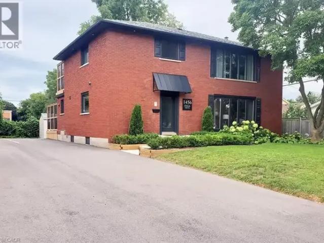 2 Bedroom Apartment Burlington ON 105360030