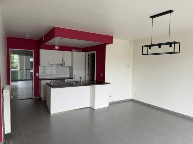 2 bedroom apartment, balcony, PEB A