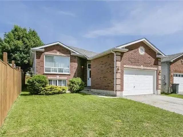2 Bedroom Apartment Barrie ON 104985519