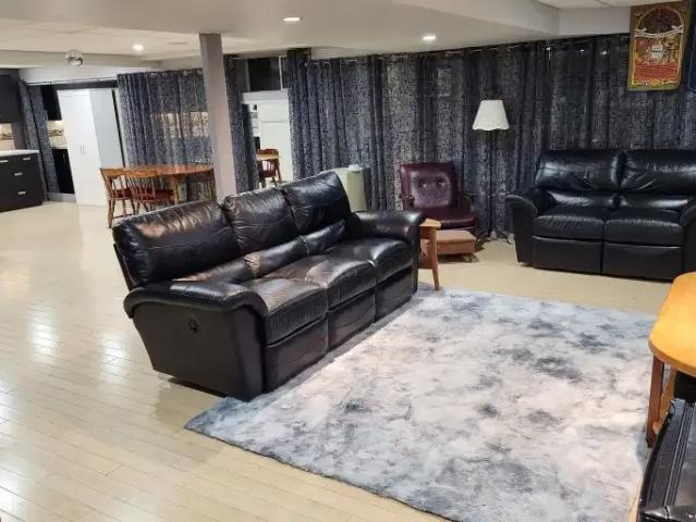 2 Bedroom Apartment Beaumont AB 105150620