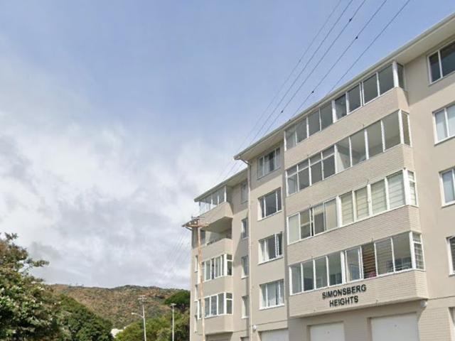 2 Bedroom Apartment Block To Let in Bay View Village