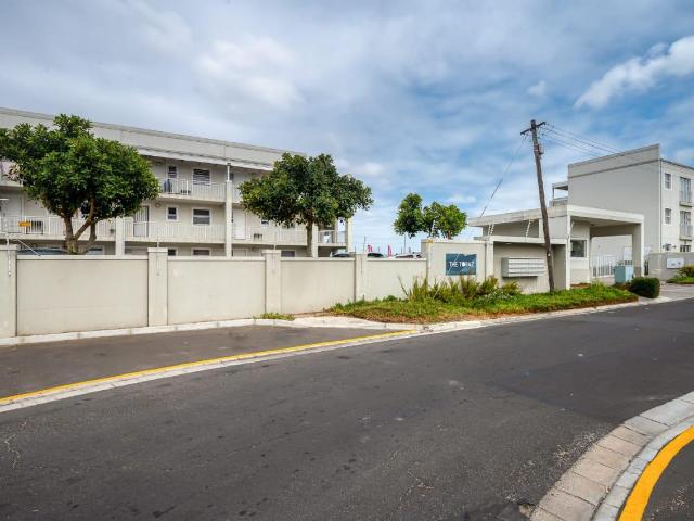 2 Bedroom Apartment Block To Let in Cravenby