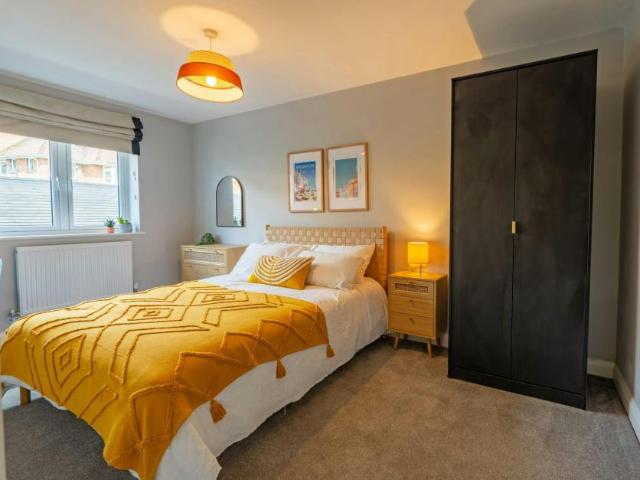 2 Bedroom Apartment Brighton And Hove Brighton And Hove LS102916806