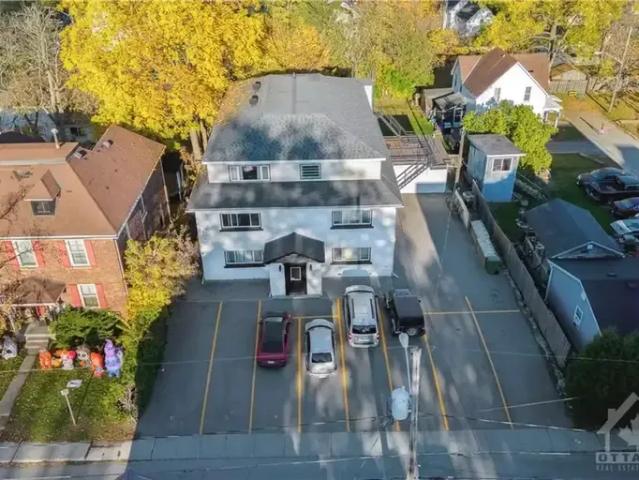 2 Bedroom Apartment Brockville ON 105022796