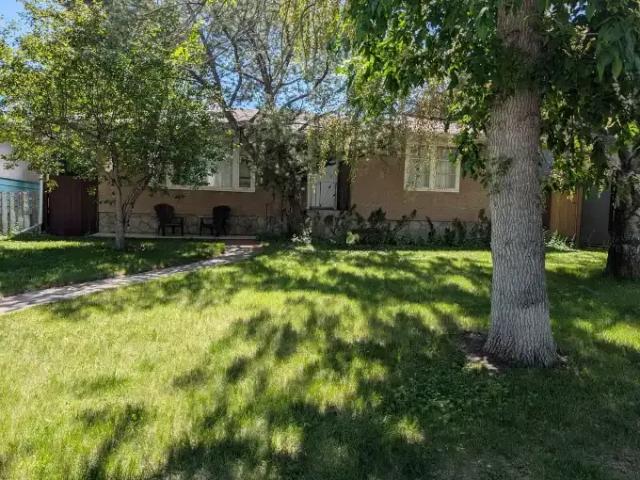 2 Bedroom Apartment Calgary AB 104179563