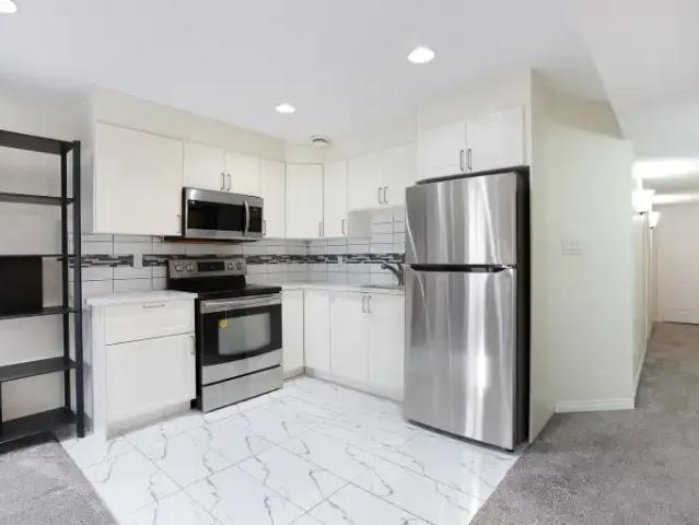 2 Bedroom Apartment Calgary AB 104257216