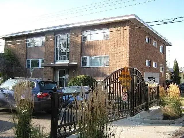 2 Bedroom Apartment Calgary AB 104470388