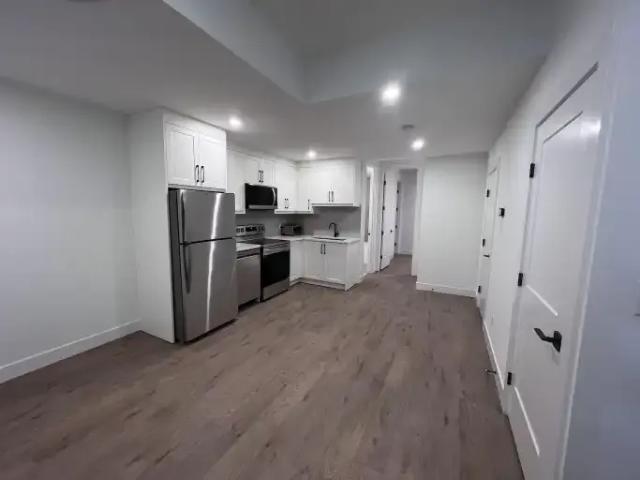 2 Bedroom Apartment Calgary AB 104535494
