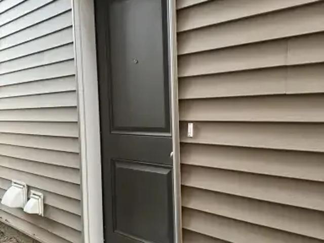 2 Bedroom Apartment Calgary AB 104598197