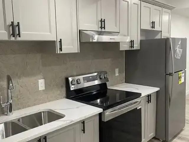 2 Bedroom Apartment Calgary AB 104598192