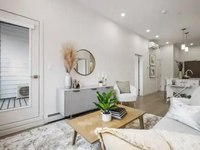 2 Bedroom Apartment Calgary AB 104637748
