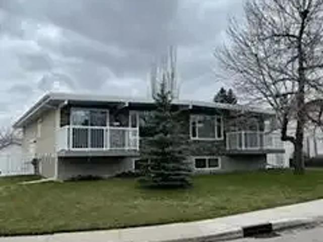 2 Bedroom Apartment Calgary AB 104824331