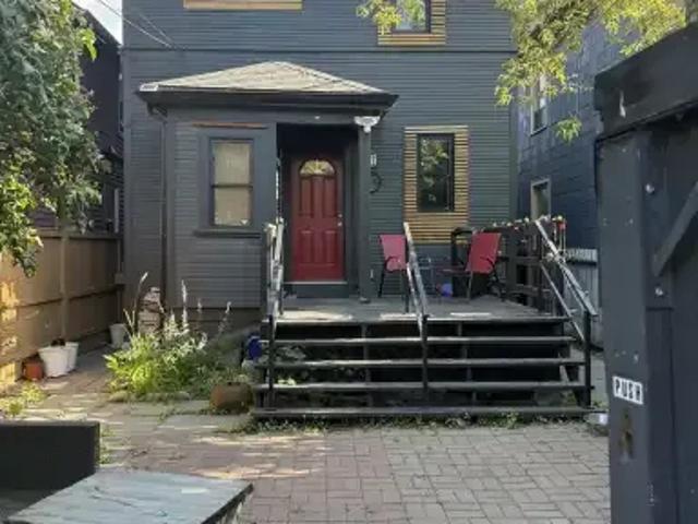 2 Bedroom Apartment Calgary AB 104824621
