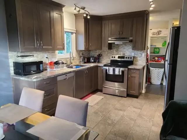 2 Bedroom Apartment Calgary AB 104863988