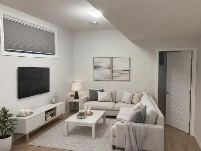 2 Bedroom Apartment Calgary AB 104888322