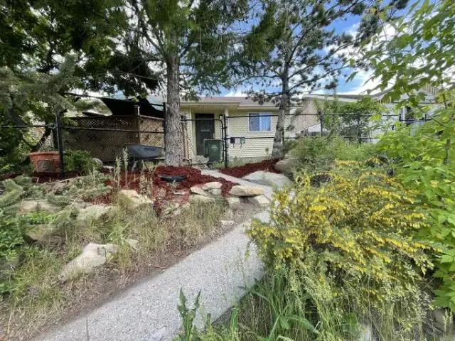 2 Bedroom Apartment Calgary AB 104888578